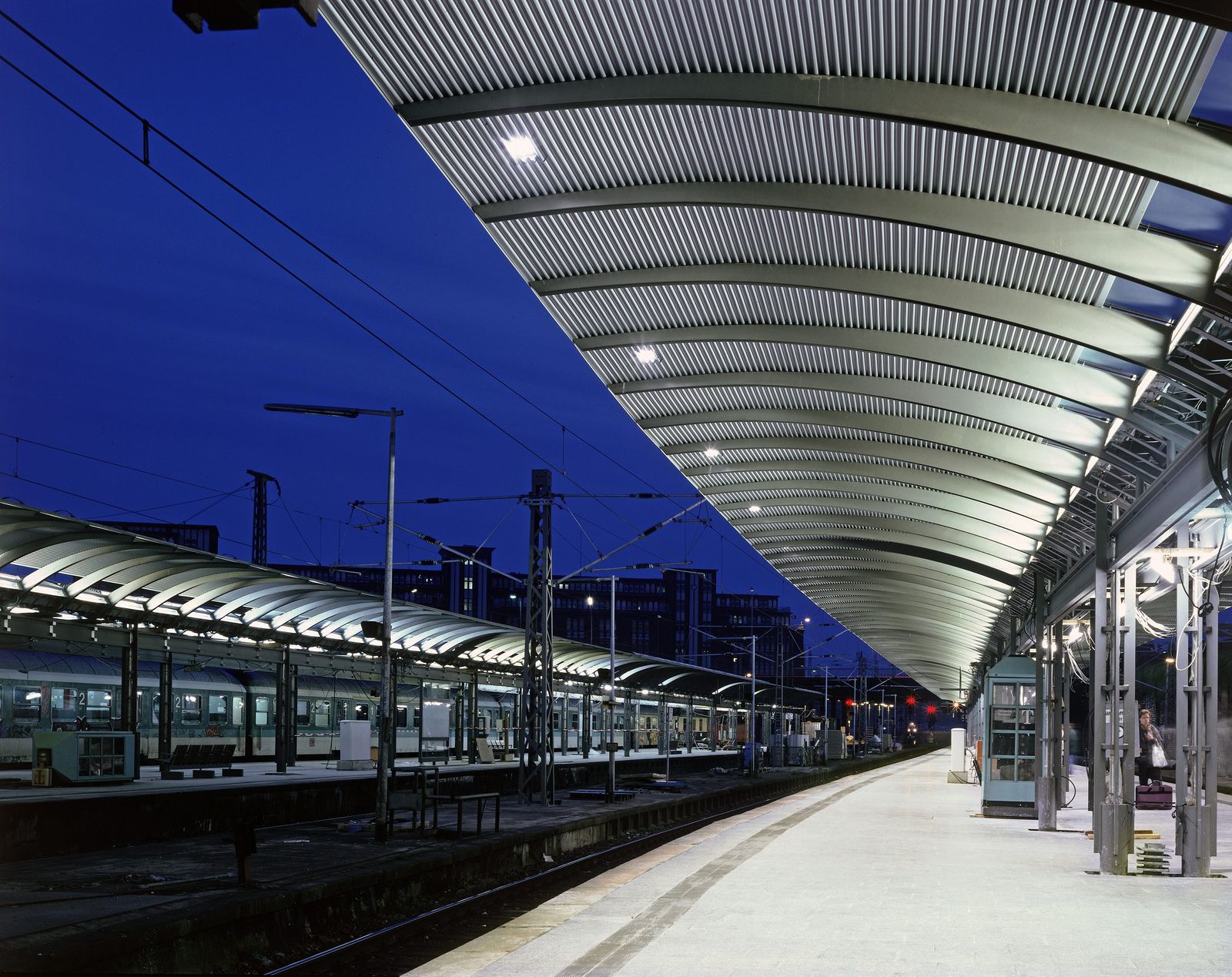 Serielles Bahnsteigdach für die Deutsche Bahn AG